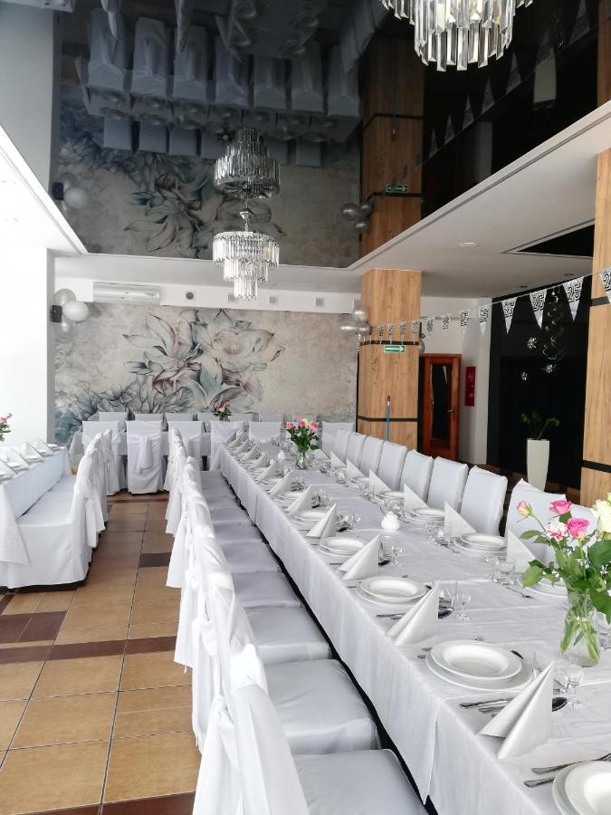 Hotel Tiffany Nowe Miasto Lubawskie Extérieur photo