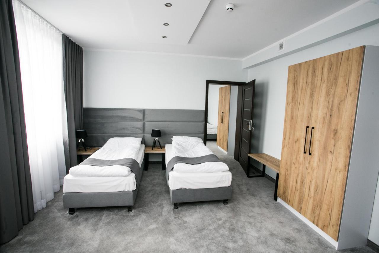Hotel Tiffany Nowe Miasto Lubawskie Extérieur photo